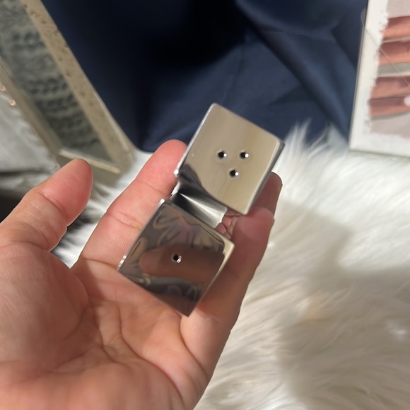 🩶American Metalcraft Salt and Pepper Shakers - Picture 10 of 10